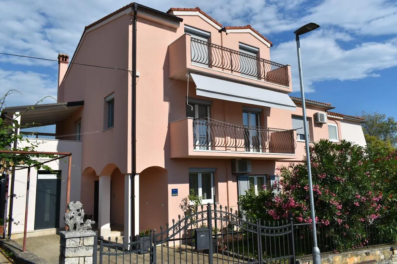 Apartment Studio Max With Parking Rovinj Croatia
