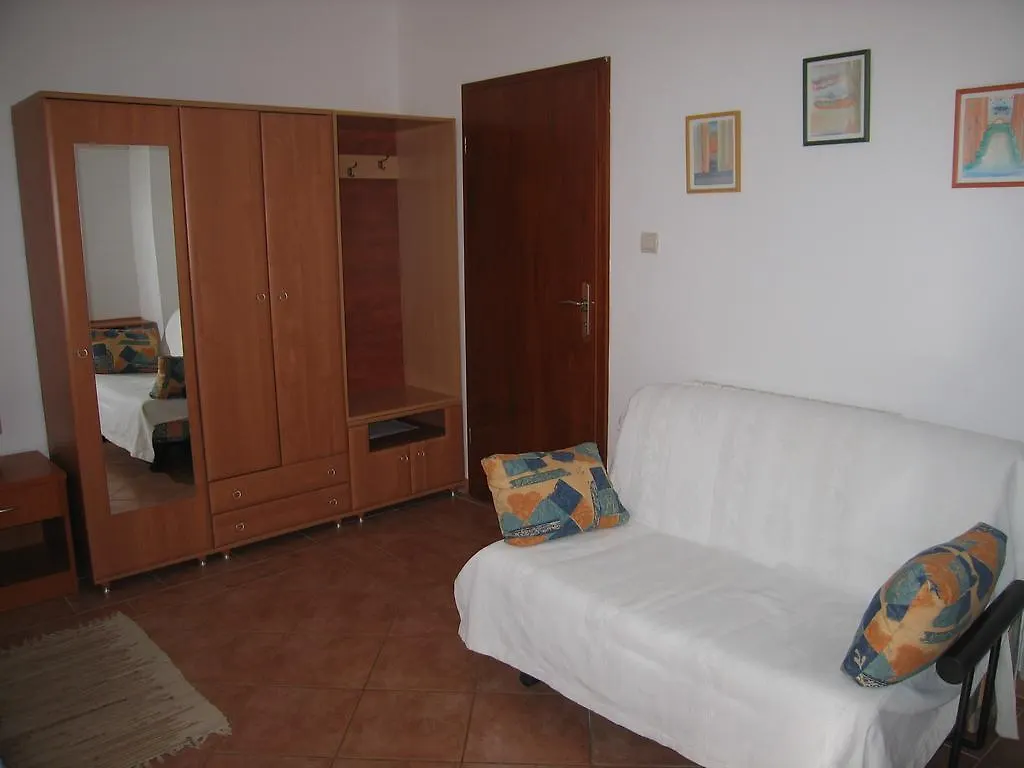 Apartment Studio Max With Parking Rovinj